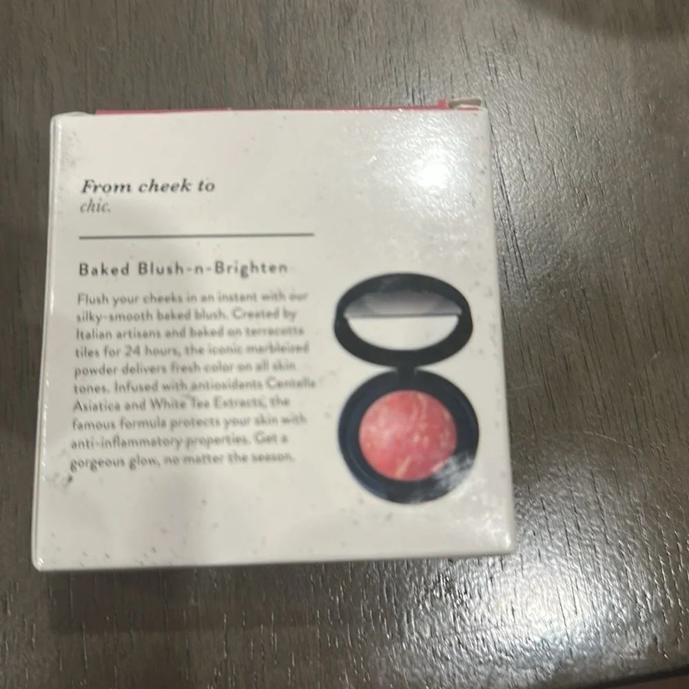 Laura Geller Baked Blush-n-Brighten Marbleized Blush